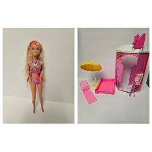 2 RARE VINTAGE 1992 Beach Barbie Beach Shower Mattel & 1992 Glitter Beach Jazzie